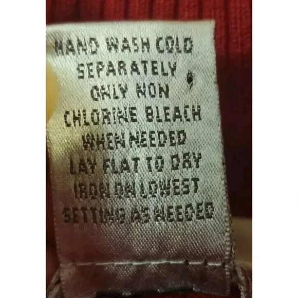 Chico's Ribbed Knit Turtleneck Sweater Women's Size 1 Long Sleeve Deep Red - Picture 7 of 7